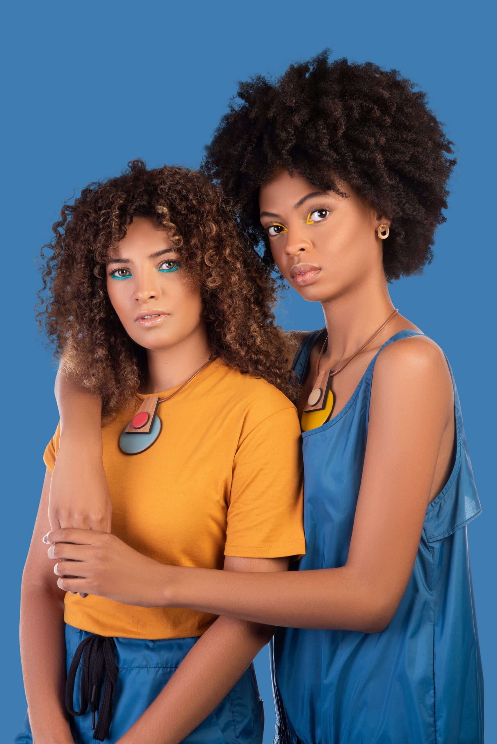 What’s Really a Casual Look? Let’s Dive In